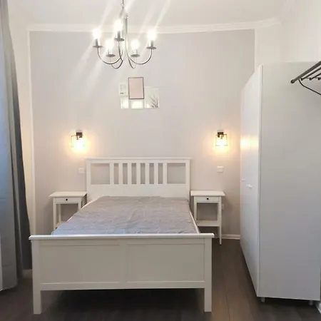 Maison 33 *