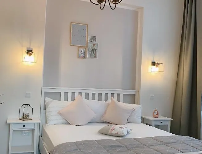 Maison 33 Апартаменти Бухарест