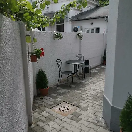 Maison 33 Βουκουρέστι